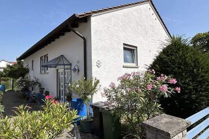 Familienfreundliches Einfamilienhaus mit Garten, möglichem Wohnraum im Keller in Sausenheim - Grünstadt / Sausenheim