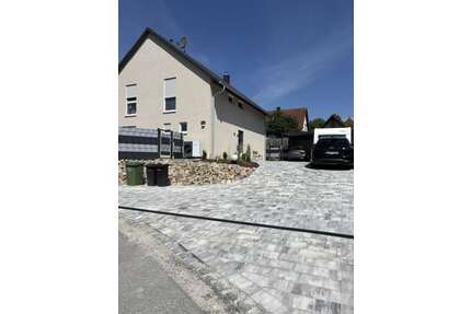 Haus zum Kaufen in Lonnerstadt Ailsbach 819.000,00 € 171 m²