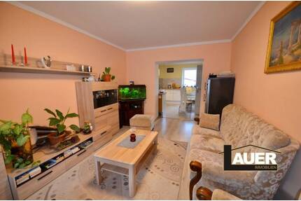 Einfamilienhaus in Wadgassen mit großem Garten und Stellplatz