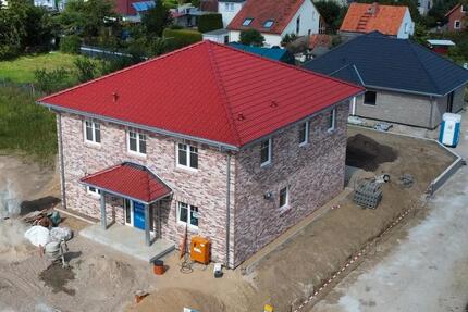 Stadtvilla in neuem Baugebiet in 23923, Lüdersdorf bei Lübeck