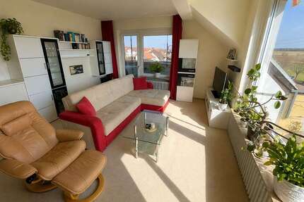 Wohnung zum Kaufen in Freiburg 220.000,00 € 83 m²