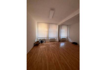 geräumige 2- RWE mit Dusche im Erdgeschoss Südstadt ! - Görlitz