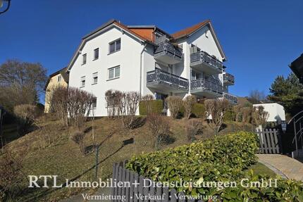 Großzügige 2- Zimmer- Wohnung mit Balkon & Garage im gepflegten Mehrfamilienhaus (A1693) - Hof Altstadt
