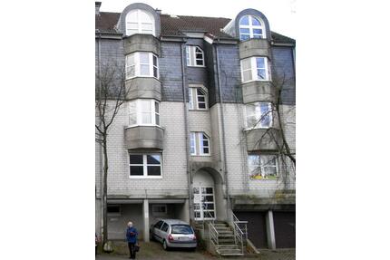 RS, Eberhardstr., 2 Zi, KDB, Balkon - Remscheid