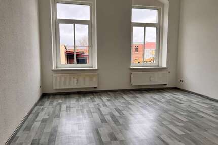 Wohnung zum Mieten in Plauen 200,00 € 38.29 m²