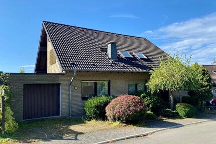 Einfamilienhaus Einliegerwohnung 2 Garagen Ründeroth top Lage - Engelskirchen