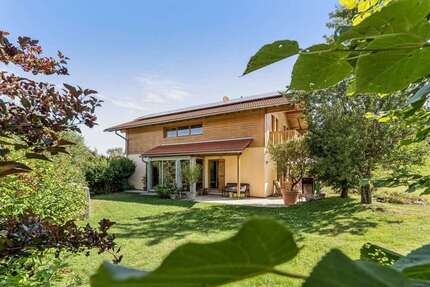 Haus zum Kaufen in Oberhaching 1.955.000,00 € 206.61 m²