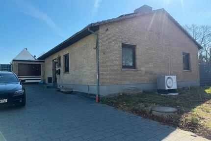 Exklusiv sanierter Bungalow - Top Lage - mit großem Grundstück. - Ritterhude