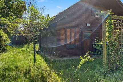 Haus zum Kaufen in Falkensee 300.000,00 € 32 m²