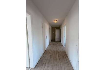 Wohnung zum Mieten in Moers 485,00 € 75 m²