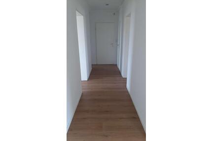 Magdeburger Straße 64 - 3 ZKB Wohnung im 3.OG zu vermieten - Herford Falkendiek