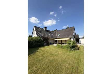 Haus zum Kaufen in Bielefeld Hoberge 1.199.000,00 € 270 m² - Bielefeld / Hoberge