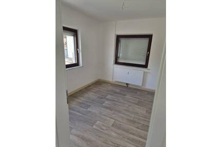 Kleine helle 2-Zimmerwohnung Cbg Nord - Coburg Scheuerfeld
