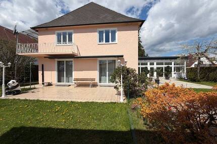 +++ modernisiertes EFH mit Indoorpool und Wellnessbereich+++ - Waldkraiburg