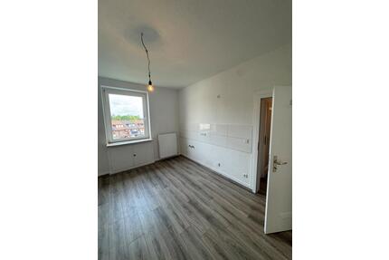 Schöne 2-Zimmer-Wohnung mit Tageslichtbad! - Essen Stadtbezirk VII