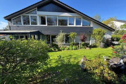 Modernisiertes Wohnhaus mit zusätzlicher Praxiseinheit + Top-Energiepaket (WP + PV + Speicher) - Roetgen