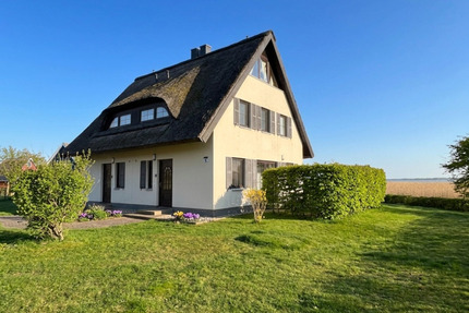 Ferienhaushälfte mit traditionellem Charakter und direktem Seeblick - Neuenkirchen Vieregge