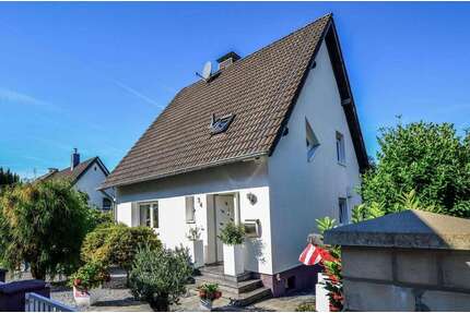 Haus zum Kaufen in Bergisch Gladbach 789.000,00 € 220 m²