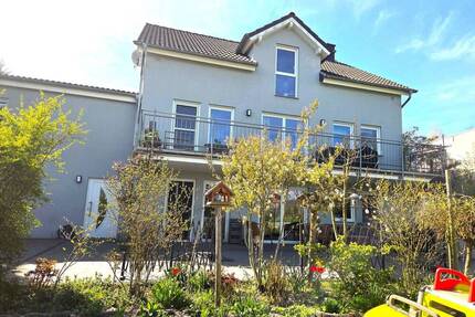 Großes Wohnhaus mit Einliegerwohnung in sonniger Höhenlage von Oberbillig Obermosel