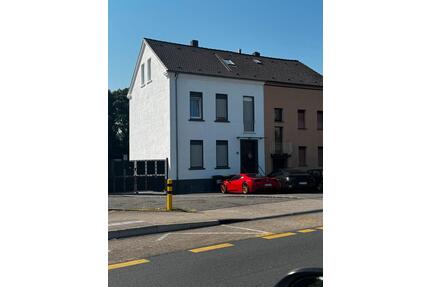 Drei Familienhaus mit Garten und Einfahrt ✅ - Witten Annen