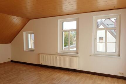 sonnige 3 R DG Whg - 700,00&nbsp;EUR Kaltmiete, ca.&nbsp; 92,00&nbsp;m&sup2; in Altenburg (PLZ: 04600)