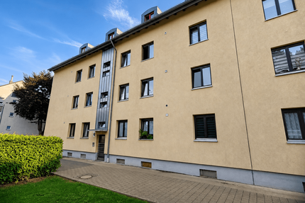 Wohnung zum Kaufen in Augsburg 225.000,00 € 67.58 m²