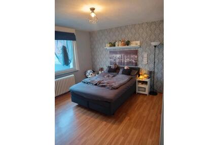 3 Zimmer Küche Bad in Emmerke - 400,00&nbsp;EUR Kaltmiete, ca.&nbsp; 64,00&nbsp;m&sup2; in Giesen (PLZ: 31180)