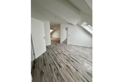 5-Zimmer-Wohnung mit 2 Bädern und Gäste-WC in Wuppertal-Barmen