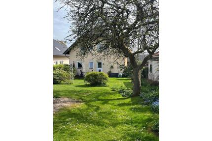 3-Zi. Wohnung mit Garten - Much, Hevinghausen