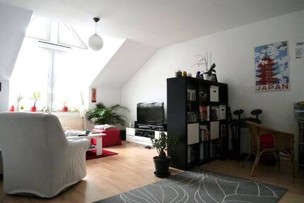 2-Raum-Dachgeschosswohnung in bester Wohnlage von Ilmenau (Südviertel)
