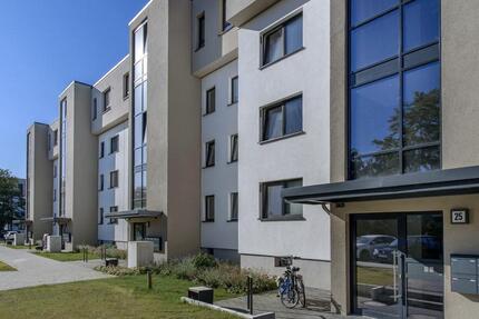 Helle 3-Zimmer-Etagenwohnung mit Laminatboden in Wolfsburg