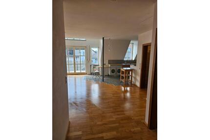 Wohnung im Zentrum von Haßfurt - 590,00&nbsp;EUR Kaltmiete, ca.&nbsp; 64,00&nbsp;m&sup2; in Haßfurt (PLZ: 97437)