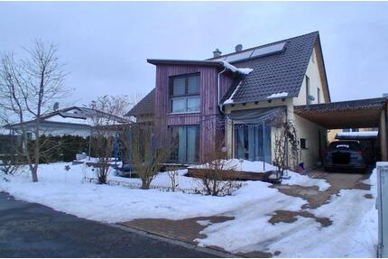 Ökologisches Holz-Lehm Einfamilienhaus in ruhiger Lage - Hagenbüchach