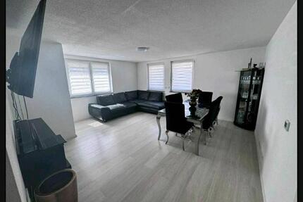 3 Zimmer Wohnung in Ditzingen - 1.100,00&nbsp;EUR Kaltmiete, ca.&nbsp; 80,00&nbsp;m&sup2; in Leonberg (PLZ: 71229)