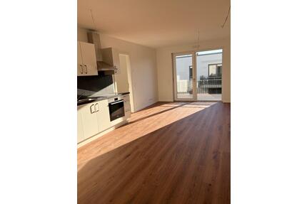 Humperdinckpark: 2-Zimmerwohnung, 2. Obergeschoss, Balkon mit Markise, 1 Tiefgaragenstellplatz - Bad Kreuznach Bad Münster am Stein-Ebernburg