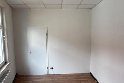 Wohnung in Tambach-Dietharz - 900,00&nbsp;EUR Kaltmiete, ca.&nbsp; 85,00&nbsp;m&sup2; in Drei Gleichen (PLZ: 99869)
