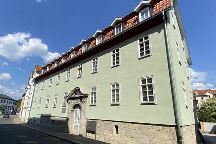 Gemütliche Drei-Raum-Dachgeschosswohnung in zentraler Lage! - Meiningen