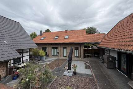 Haus zum Kaufen in Mönchengladbach 1.200.000,00 € 345 m²