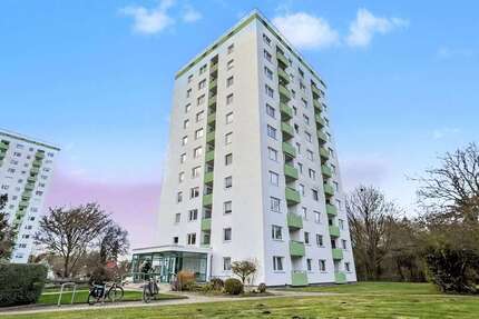 Wohnung zum Kaufen in Lübeck 95.000,00 € 49.23 m²