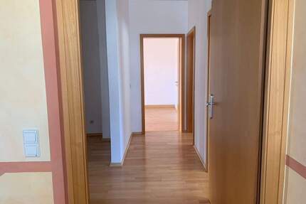 Attraktive 3-Zimmer-Wohnung im 1. Obergeschoss in sehr guter Lage - Neustadt an der Aisch