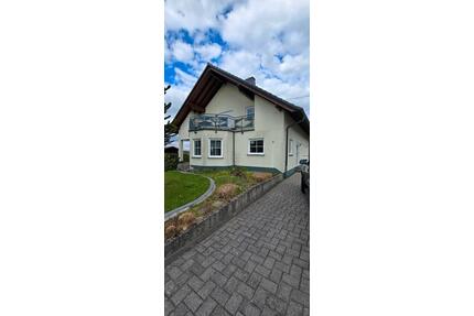 Mietwohnung 115m² Höhn 56462 - 950,00&nbsp;EUR Kaltmiete, ca.&nbsp; 115,00&nbsp;m&sup2; in Höhn (PLZ: 56462)