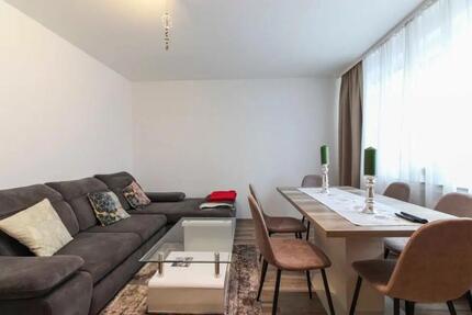 Helle 2-Zimmer Wohnung im 7. OG mit Balkon in Wuppertal Barmen