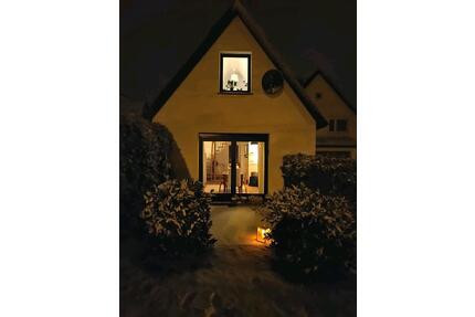 Wohn-o.Ferienhaus zu verkaufen - 180.000,00&nbsp;EUR Kaufpreis, ca.&nbsp; 65,00&nbsp;m&sup2; in Bergen auf Rügen (PLZ: 18528)