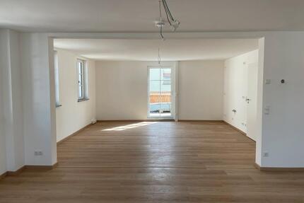 Familienwohnung zu vermieten - 990,00&nbsp;EUR Kaltmiete, ca.&nbsp; 115,00&nbsp;m&sup2; in Neunburg vorm Wald (PLZ: 92431)