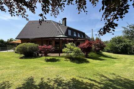 Haus zum Kaufen in Geesthacht 1.199.000,00 € 320 m²