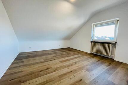WG Zimmer in zentraler Lage - 400,00&nbsp;EUR Kaltmiete, ca.&nbsp; 20,00&nbsp;m&sup2; in Homburg (PLZ: 66424)