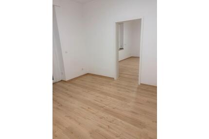 Zu vermieten – Helle und großzügige 2-Zimmer-Wohnung mit Terrasse - Gelsenkirchen Gelsenkirchen-Mitte