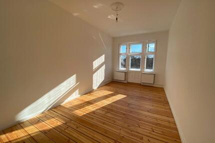 Teilgewerbliche Nutzung! 2-Zimmer Altbau Wohnung in Prenzlauer Berg! - Berlin Pankow