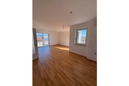 Betreutes Wohnen Fischerdorf - 955,00&nbsp;EUR Kaltmiete, ca.&nbsp; 76,39&nbsp;m&sup2; in Deggendorf (PLZ: 94469)