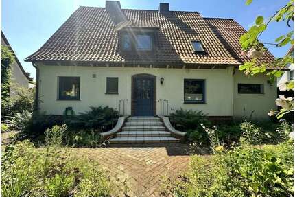 Haus zum Kaufen in Buxtehude 539.000,00 € 190.91 m²